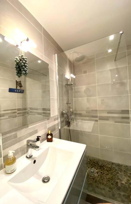 Appartement Chaleureux Entre Zola Et Proce. Нант Екстер'єр фото